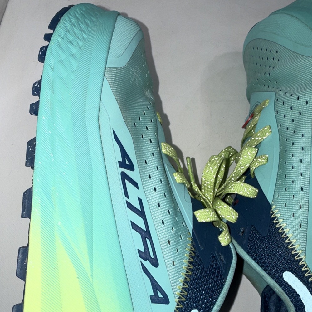 Altra Olympus 6 Ombré Blue Athletic Gym Athleisure Trail Running Shoes Womens 11 - Picture 13 of 16